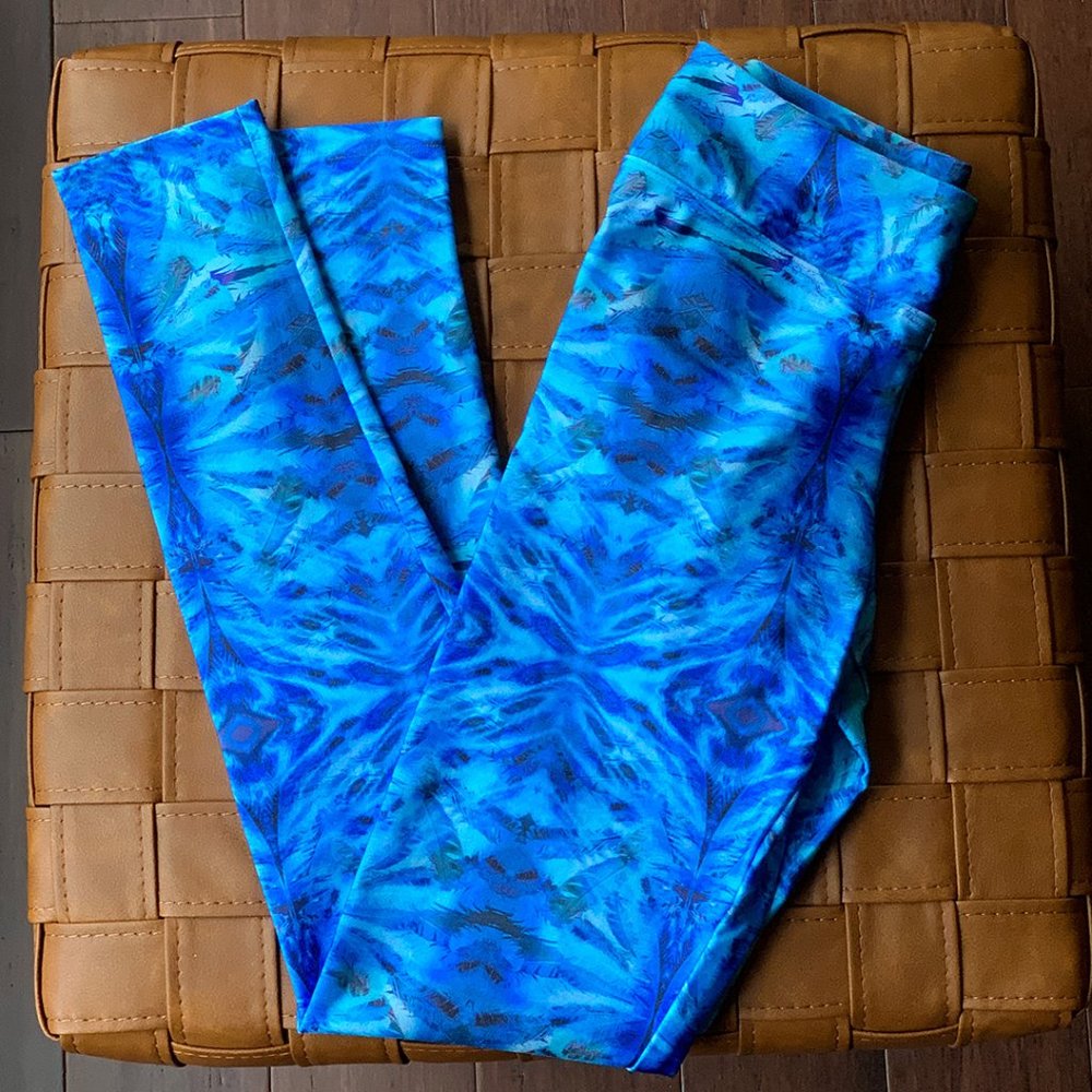 NWOT Track & Field Women's Petit Blue Athletic Workout Leggings